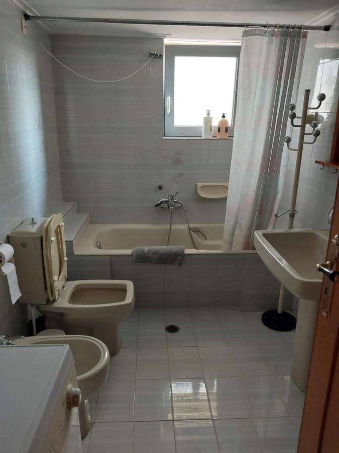 Passatempo Casa - 3 Bedroom Apartment Close To The Swimming Pool Gerani  Eksteriør billede