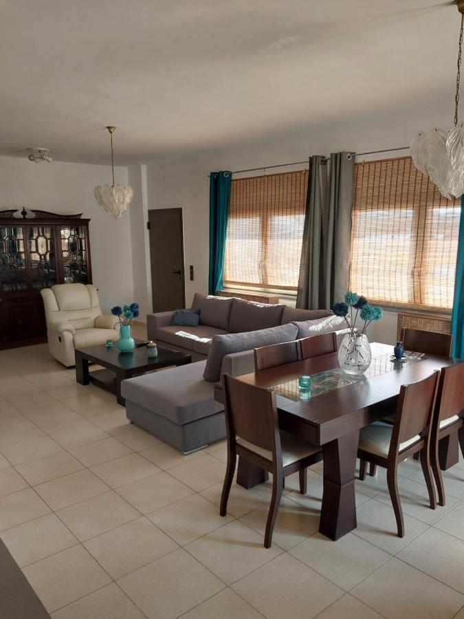 Passatempo Casa - 3 Bedroom Apartment Close To The Swimming Pool Gerani  Eksteriør billede